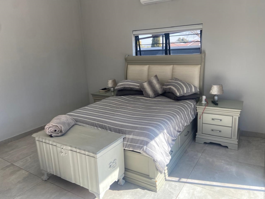 4 Bedroom Property for Sale in Verwoerdpark Gauteng