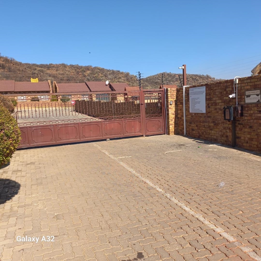 3 Bedroom Property for Sale in Meredale Gauteng