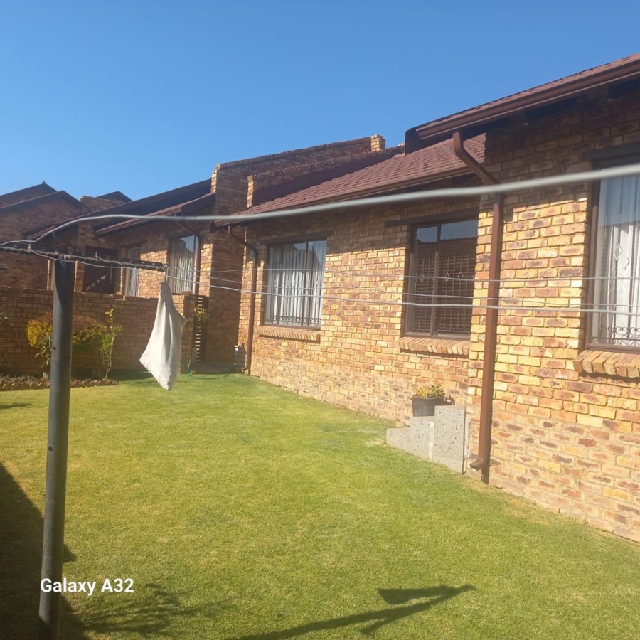 3 Bedroom Property for Sale in Meredale Gauteng