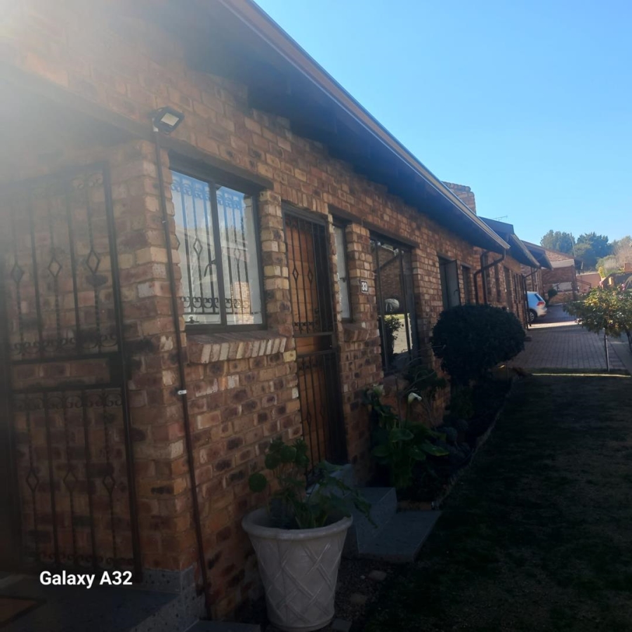 3 Bedroom Property for Sale in Meredale Gauteng