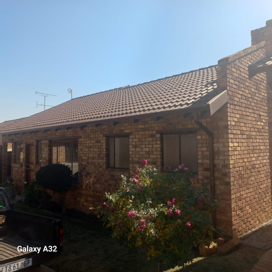 3 Bedroom Property for Sale in Meredale Gauteng