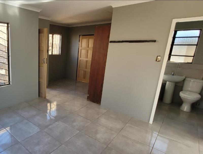 2 Bedroom Property for Sale in Soshanguve Gauteng