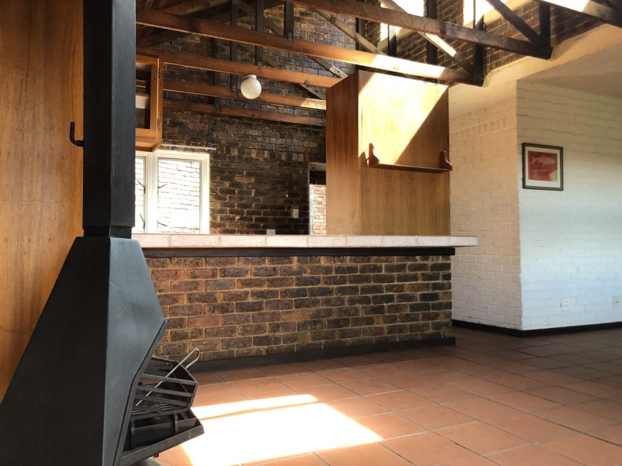 To Let 4 Bedroom Property for Rent in Waterkloof Ridge Gauteng