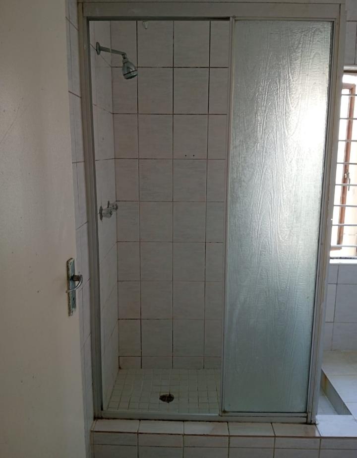 1 Bedroom Property for Sale in Kew Gauteng