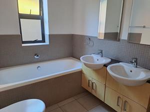 To Let 2 Bedroom Property for Rent in Sandown Gauteng