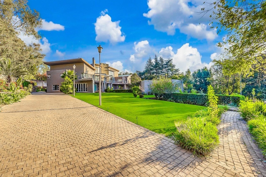 6 Bedroom Property for Sale in Sandhurst Gauteng