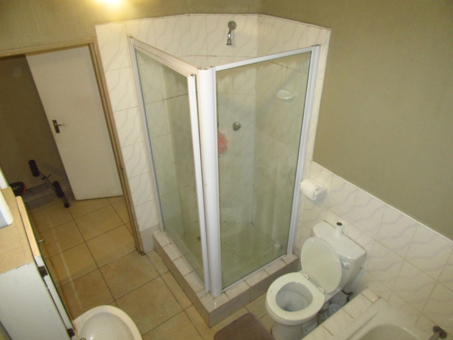 2 Bedroom Property for Sale in Fairland Gauteng