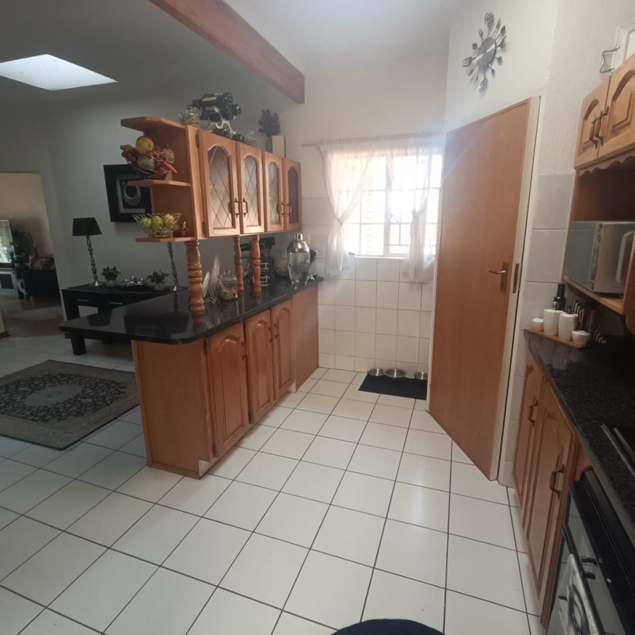 3 Bedroom Property for Sale in Zwartkop Gauteng