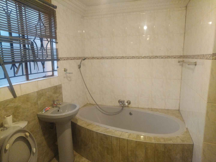3 Bedroom Property for Sale in Mabopane Gauteng
