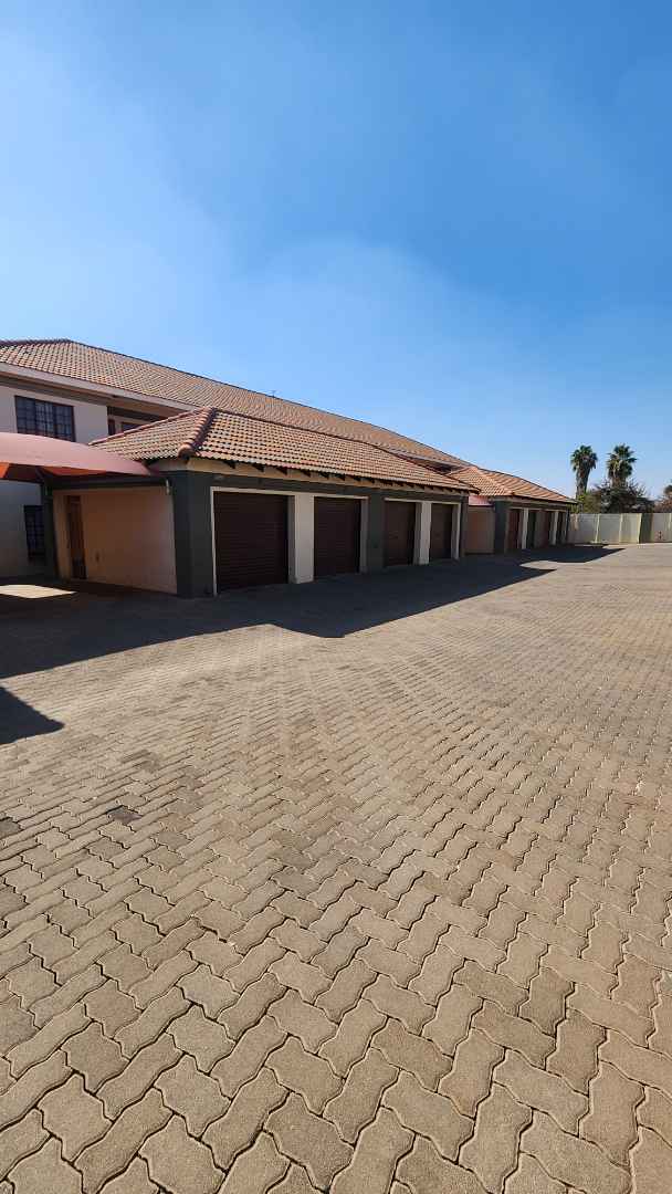 2 Bedroom Property for Sale in Heatherview Gauteng