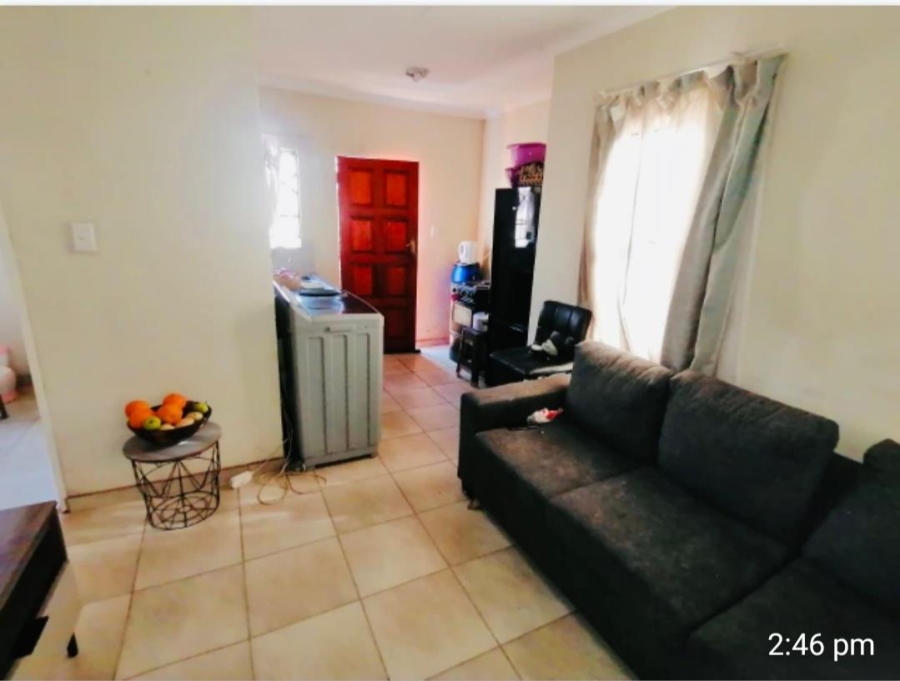 6 Bedroom Property for Sale in Lehae Gauteng