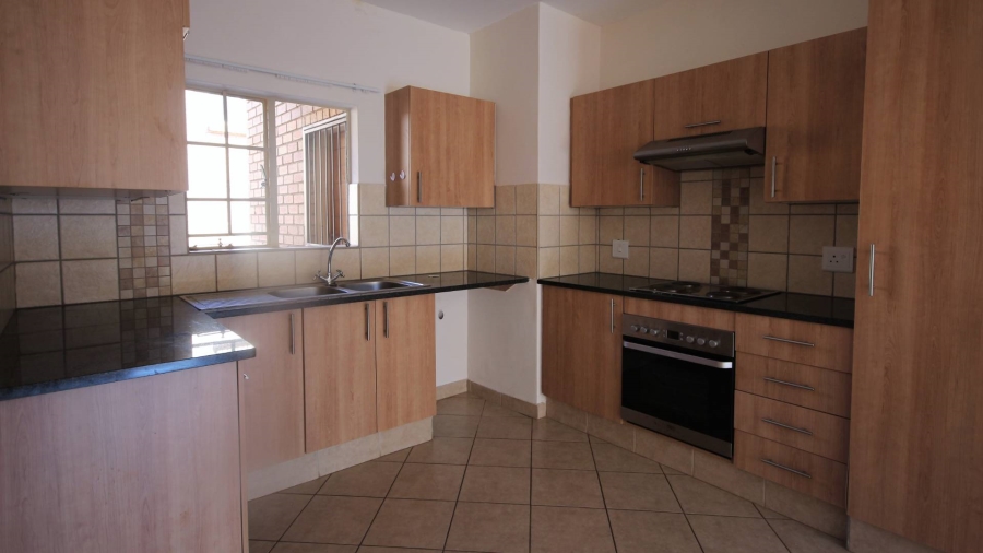 To Let 2 Bedroom Property for Rent in Olympus Gauteng