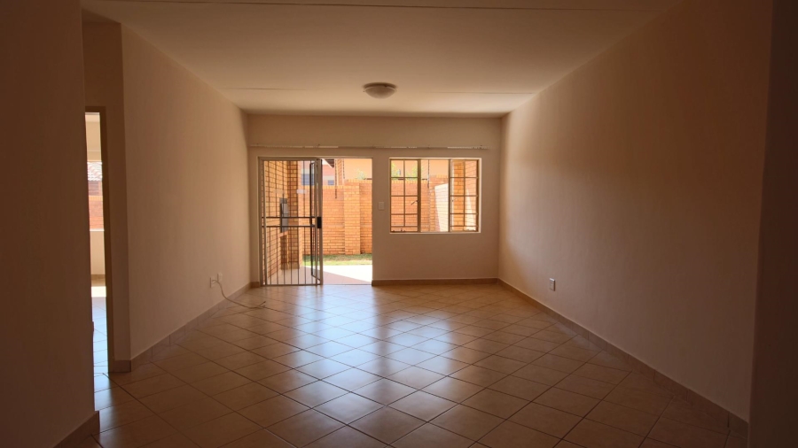 To Let 2 Bedroom Property for Rent in Olympus Gauteng