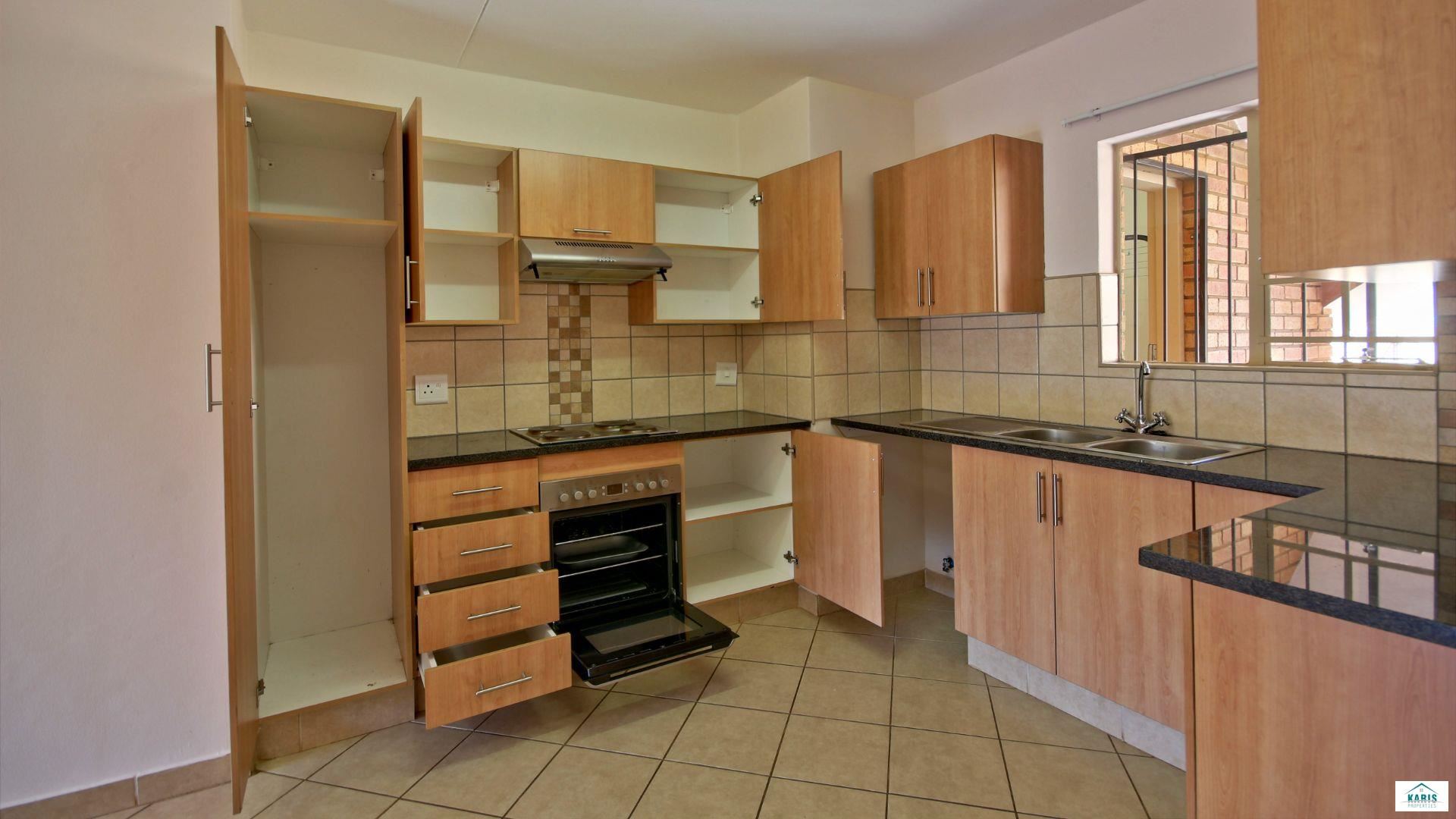 To Let 2 Bedroom Property for Rent in Olympus Gauteng