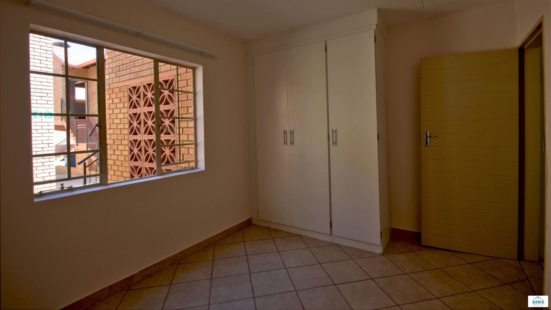 To Let 2 Bedroom Property for Rent in Olympus Gauteng