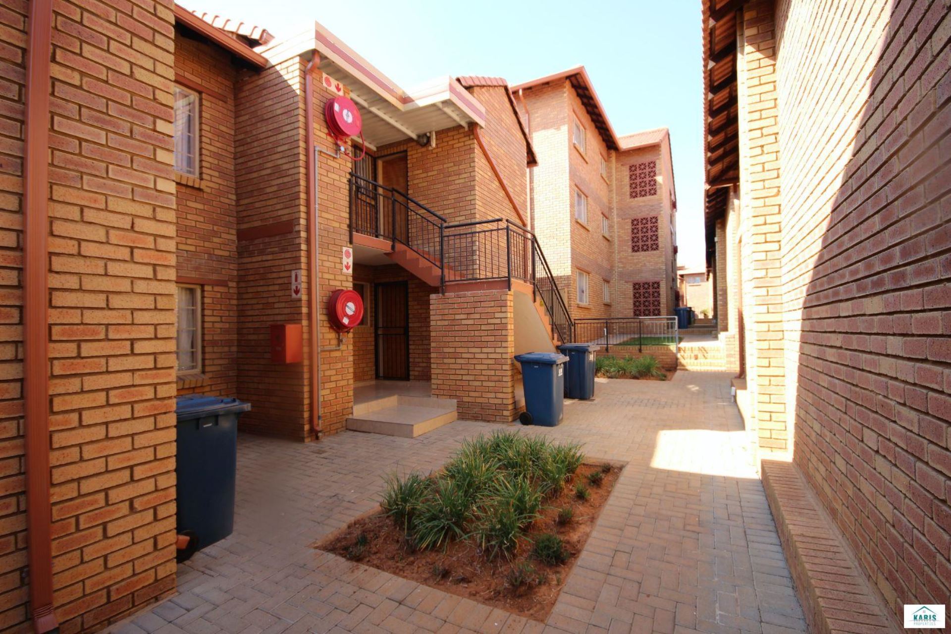 To Let 2 Bedroom Property for Rent in Olympus Gauteng