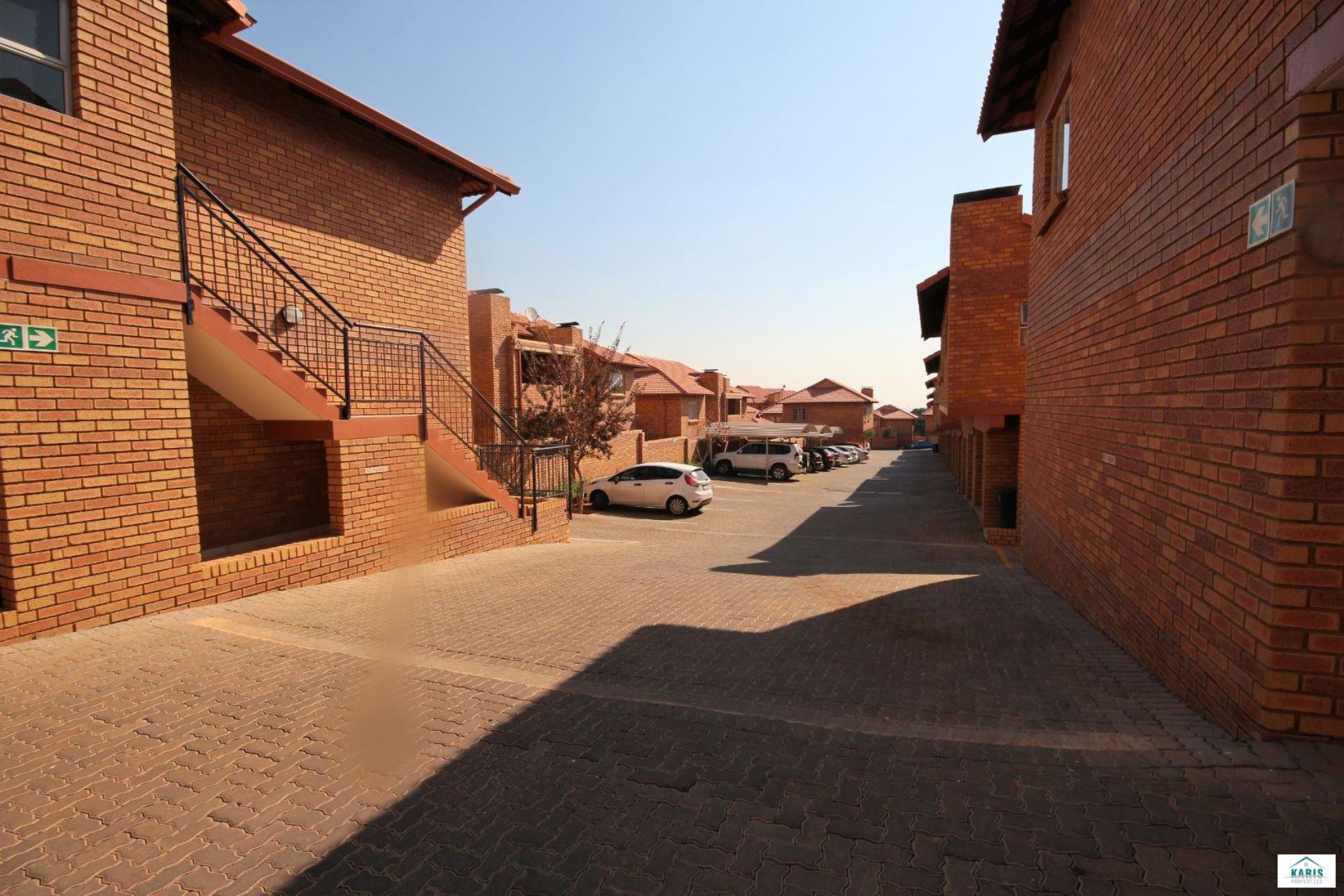 To Let 2 Bedroom Property for Rent in Olympus Gauteng