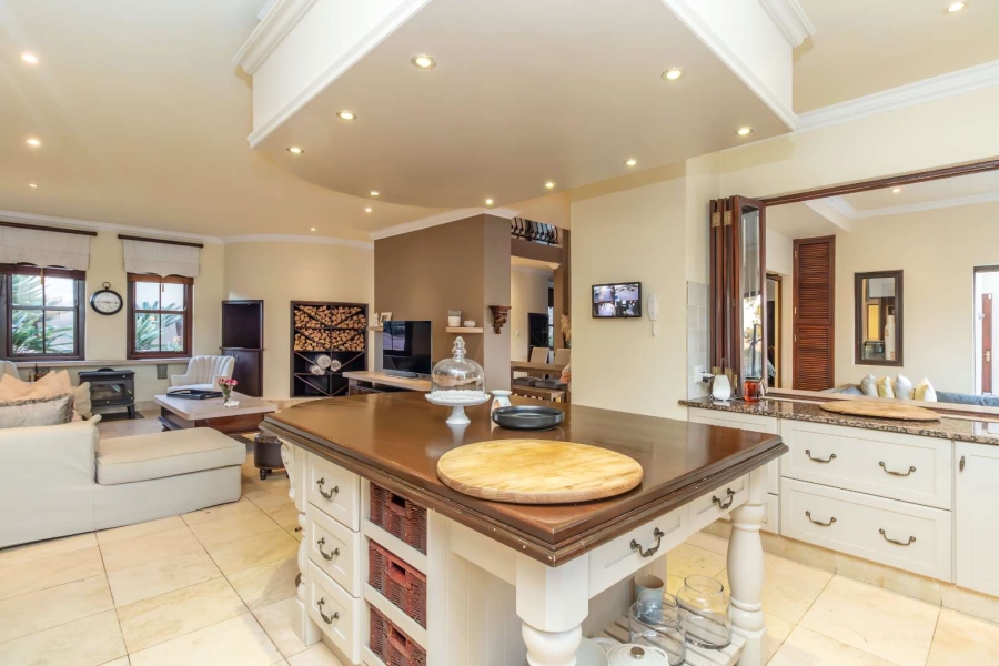 5 Bedroom Property for Sale in Saddlebrook Estate Gauteng