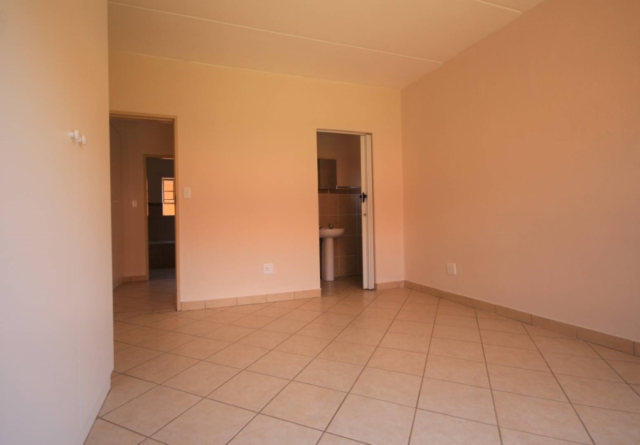 To Let 2 Bedroom Property for Rent in Hazeldean Gauteng