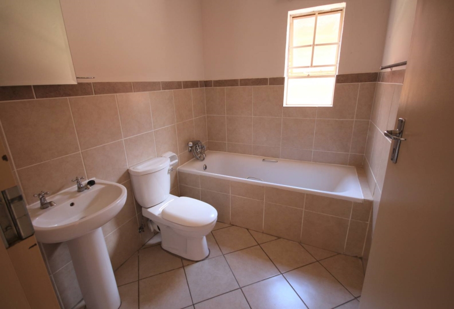 To Let 2 Bedroom Property for Rent in Hazeldean Gauteng