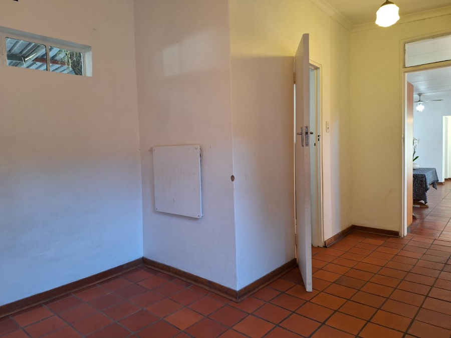 To Let 2 Bedroom Property for Rent in Melville Gauteng