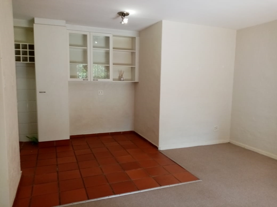 To Let 1 Bedroom Property for Rent in Northcliff Gauteng