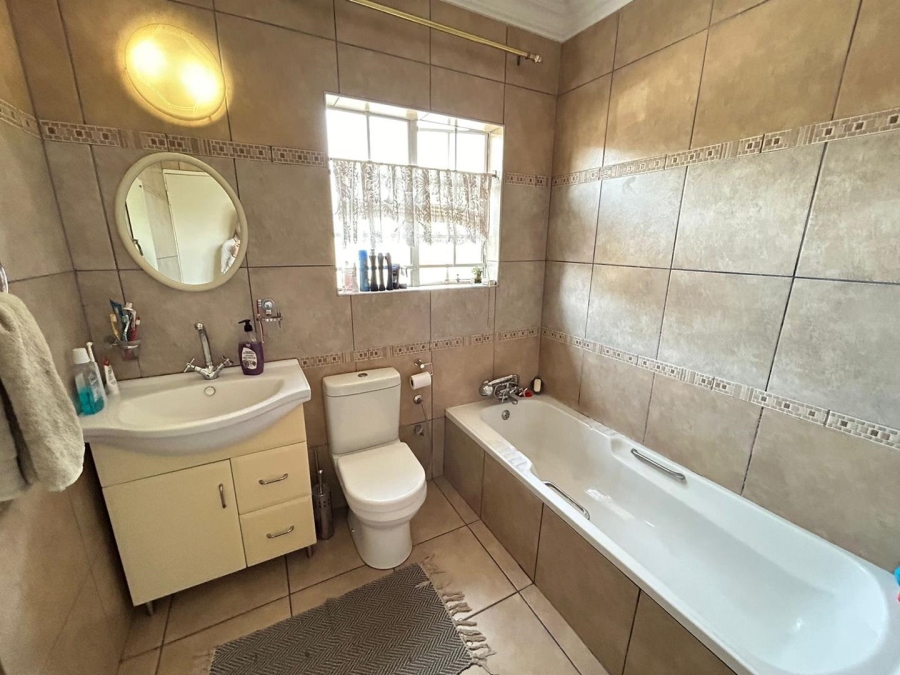 3 Bedroom Property for Sale in Brentwood Park Gauteng