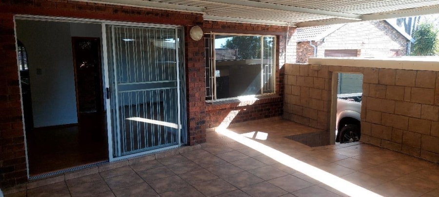 3 Bedroom Property for Sale in The Reeds Gauteng