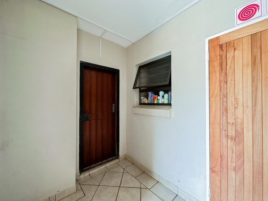 To Let 1 Bedroom Property for Rent in Oukraal Estate Gauteng