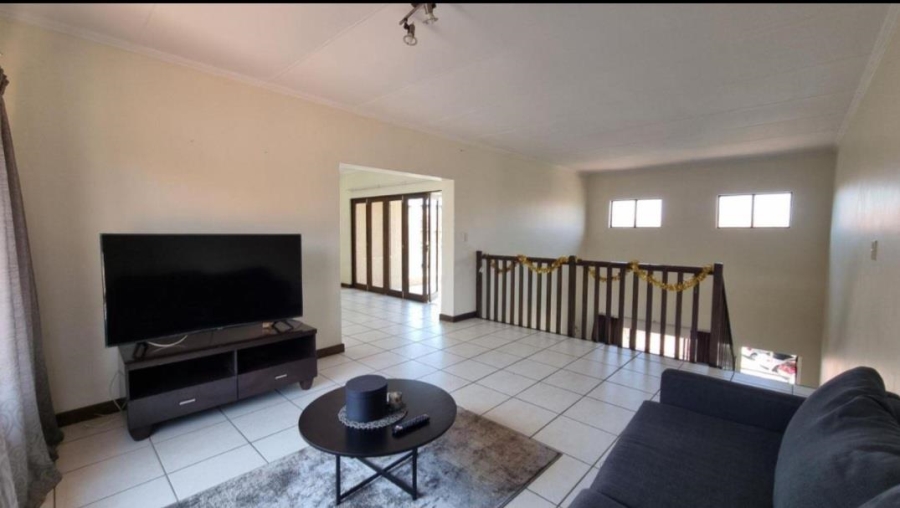 2 Bedroom Property for Sale in Sunninghill Gauteng