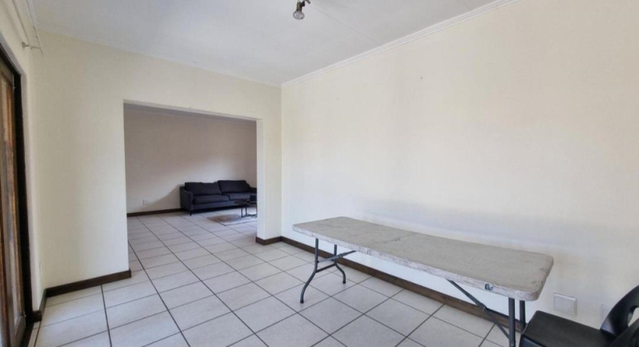 2 Bedroom Property for Sale in Sunninghill Gauteng