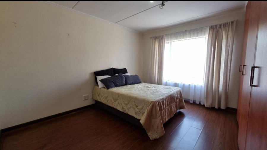 2 Bedroom Property for Sale in Sunninghill Gauteng