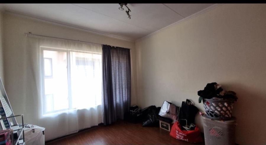 2 Bedroom Property for Sale in Sunninghill Gauteng