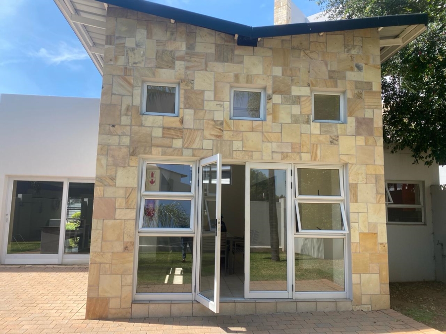 To Let 2 Bedroom Property for Rent in Morningside Gauteng