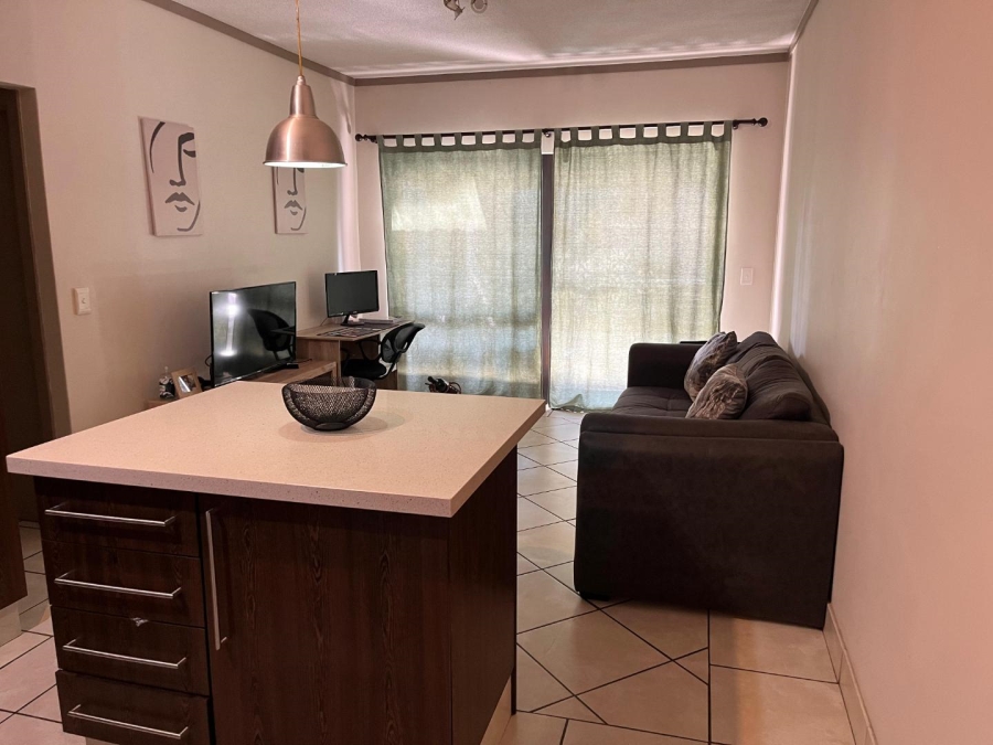 To Let 1 Bedroom Property for Rent in Pineslopes Gauteng