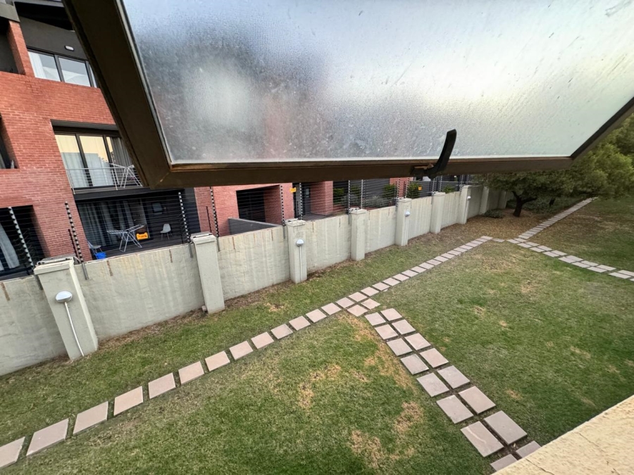 To Let 2 Bedroom Property for Rent in Broadacres Gauteng