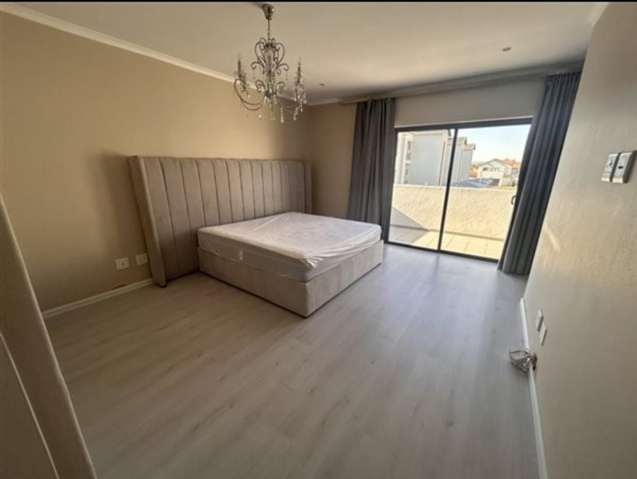 To Let 3 Bedroom Property for Rent in Fourways Gauteng