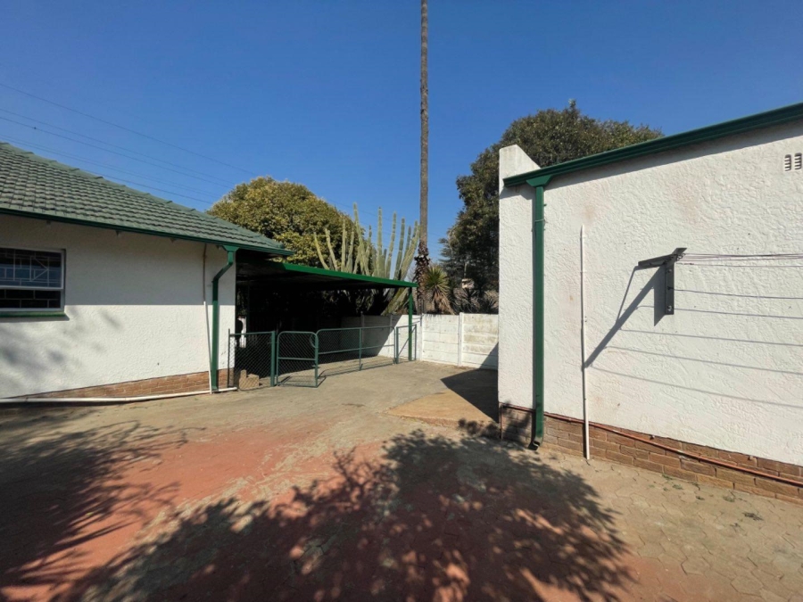 To Let 3 Bedroom Property for Rent in Birchleigh Gauteng