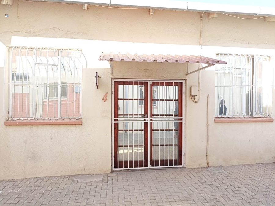 To Let commercial Property for Rent in Benoni AH Gauteng