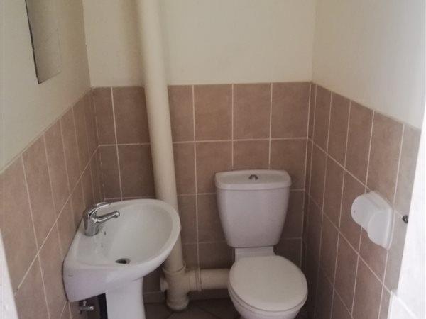 To Let 2 Bedroom Property for Rent in Vorna Valley Gauteng