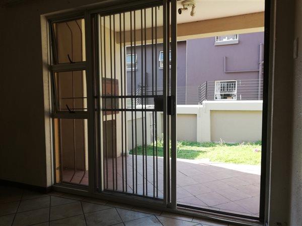 To Let 2 Bedroom Property for Rent in Vorna Valley Gauteng