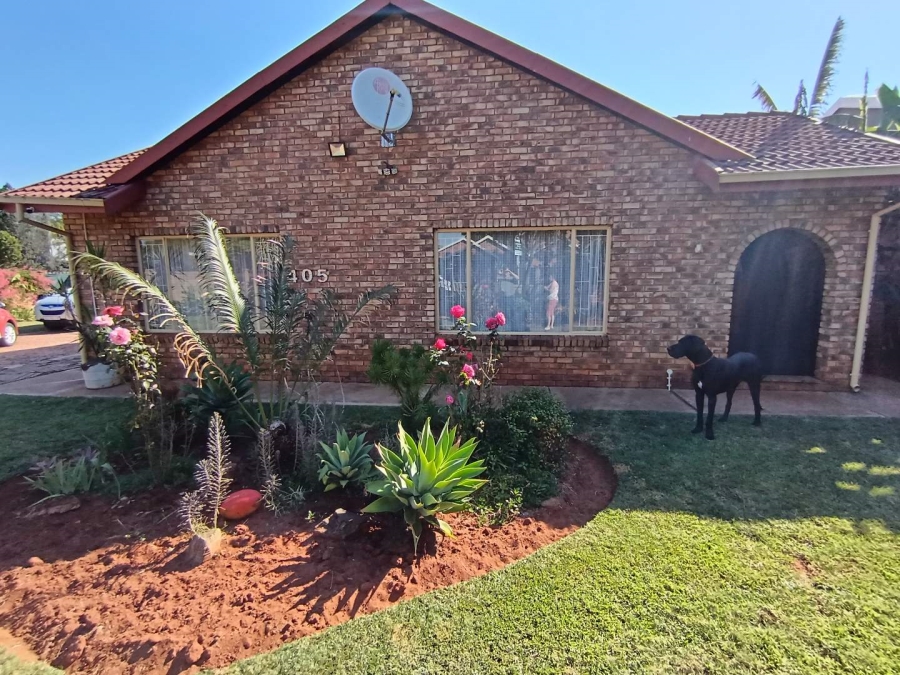 4 Bedroom Property for Sale in Dorandia Gauteng