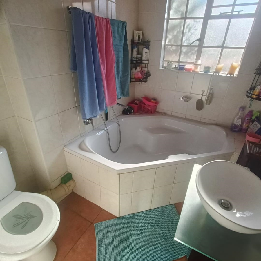 3 Bedroom Property for Sale in Clubview Gauteng