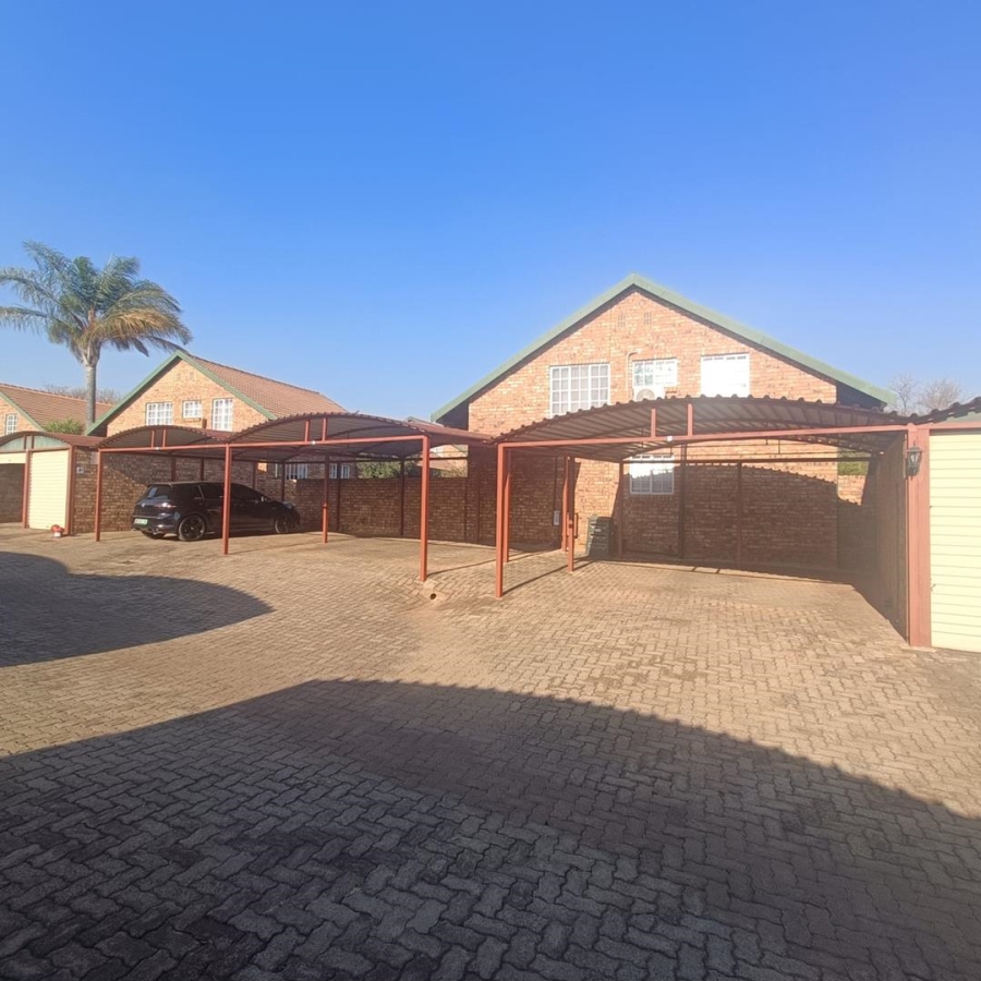 3 Bedroom Property for Sale in Clubview Gauteng