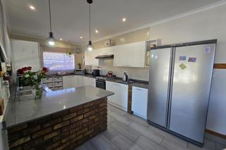 3 Bedroom Property for Sale in Oakdene Gauteng