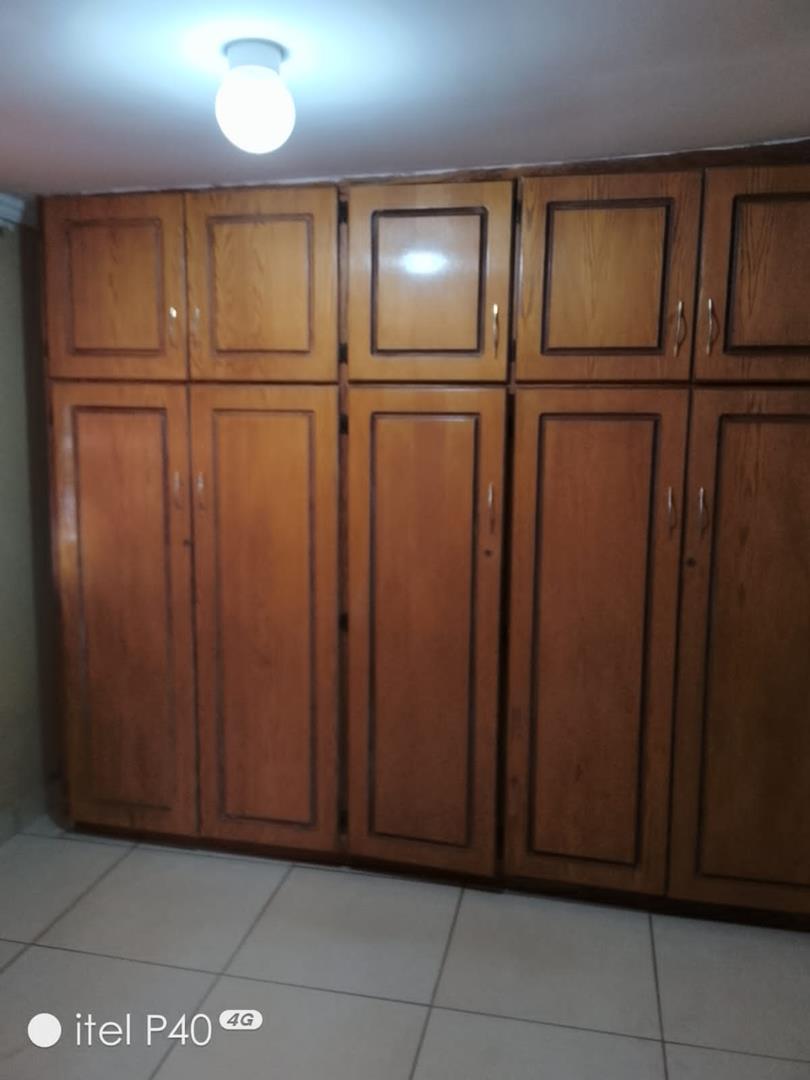 To Let 2 Bedroom Property for Rent in Tladi Gauteng