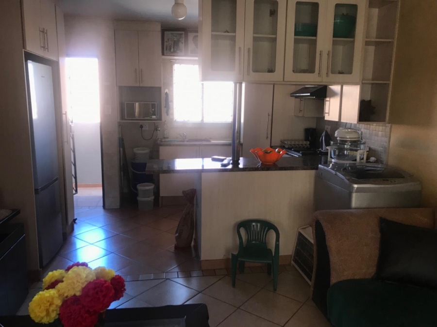 2 Bedroom Property for Sale in Lotus Gardens Gauteng