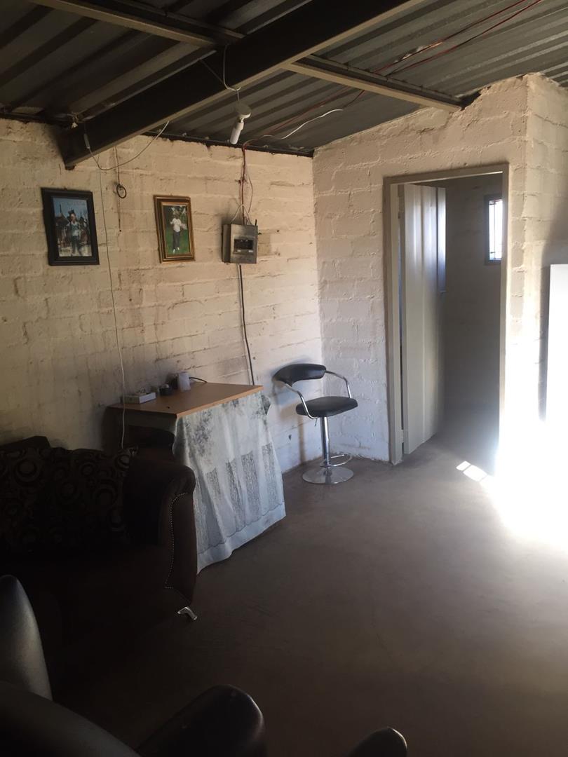 2 Bedroom Property for Sale in Tshepisong Gauteng