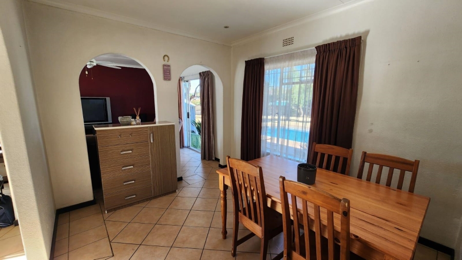 3 Bedroom Property for Sale in Brackendowns Gauteng