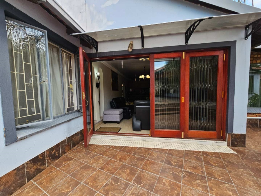 To Let 3 Bedroom Property for Rent in The Reeds Gauteng